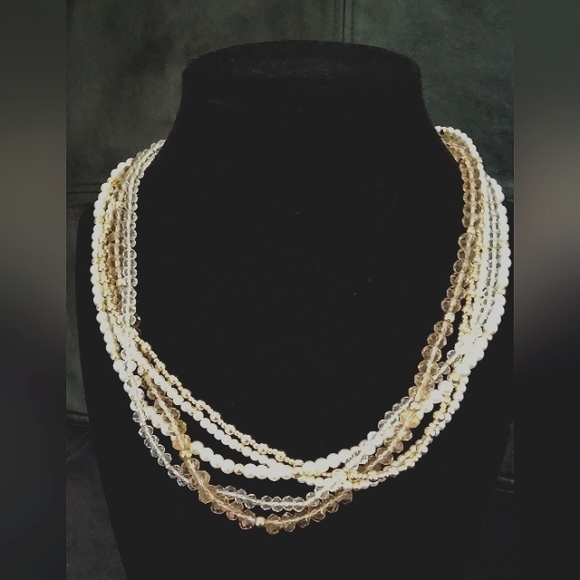 Ann Taylor pearl torsade gold necklace - Picture 4 of 12